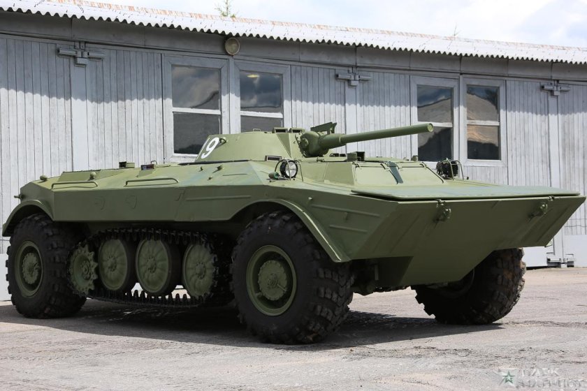 Объект 19 опытная колесно-гусеничная БМП