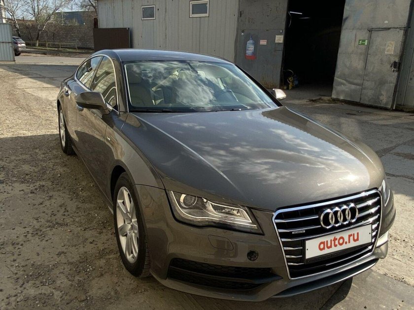 Ауди а 7 2012 года