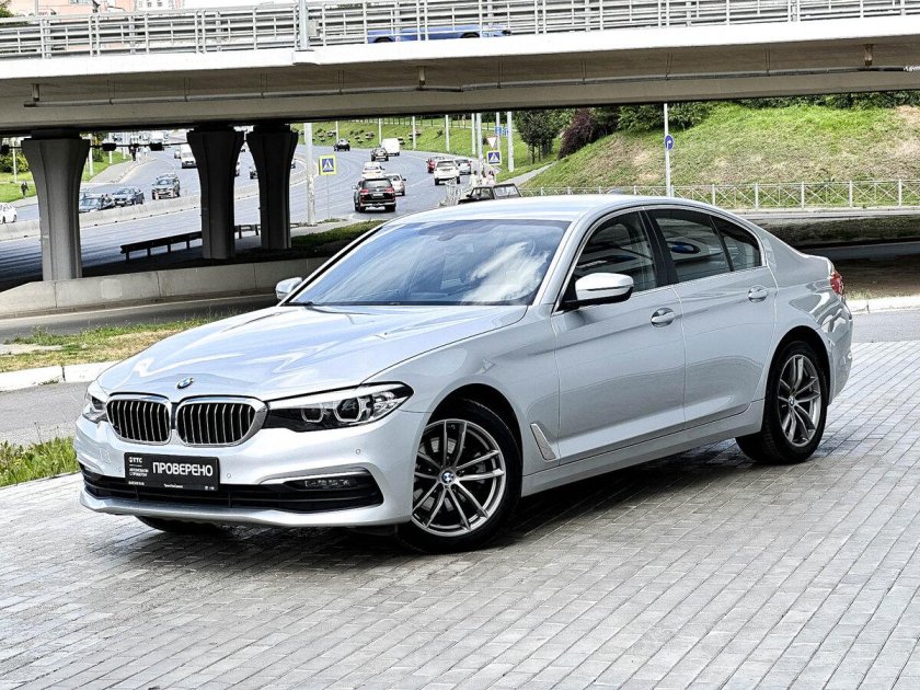 BMW 5 2019