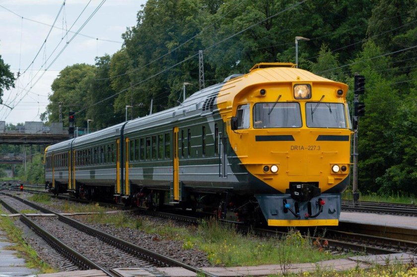 Дизель поезд др1 модель