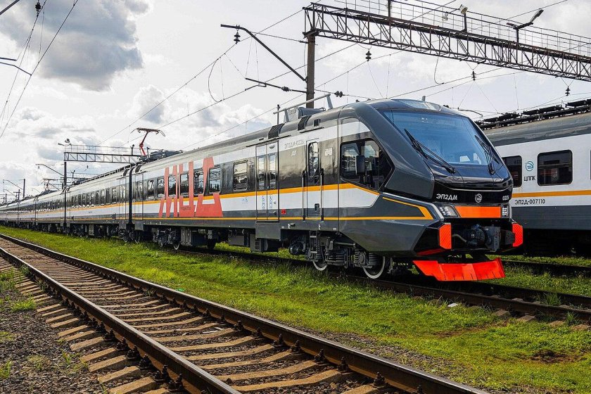 Эп2дм поезд