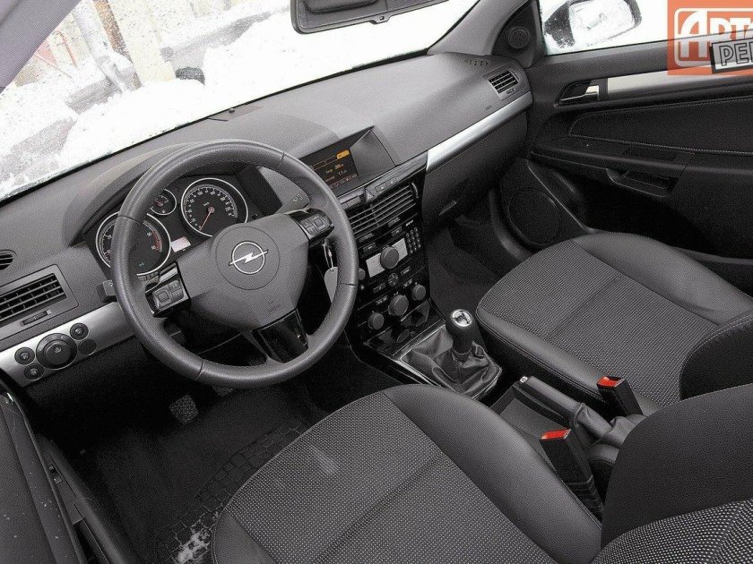 Opel Astra h 2006 салон