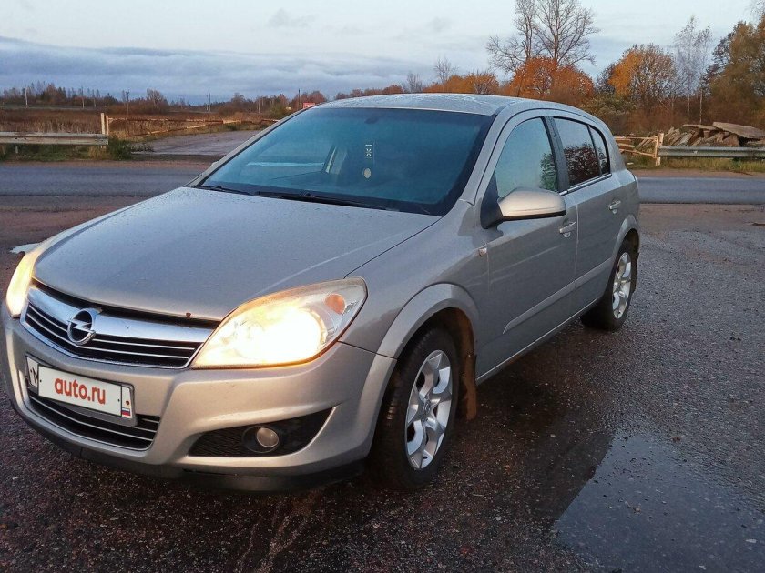 Опель серый универсал