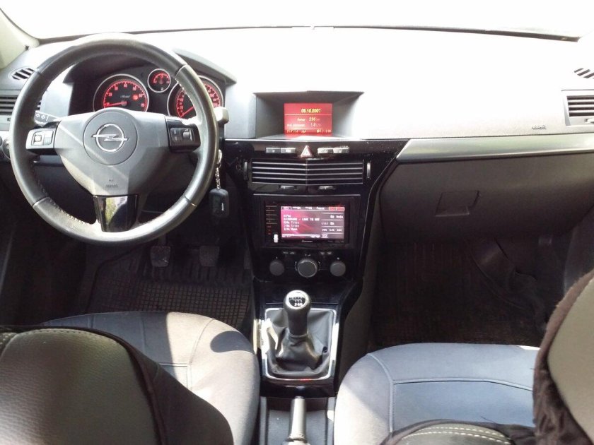 Opel Astra h 2007 салон