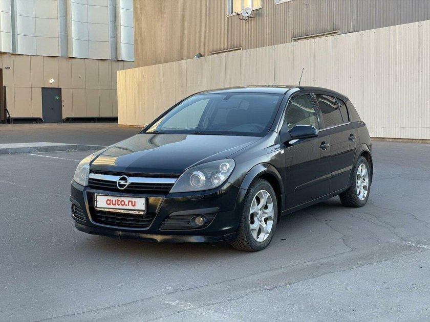 Опель Астра 2006 до рестайлинга