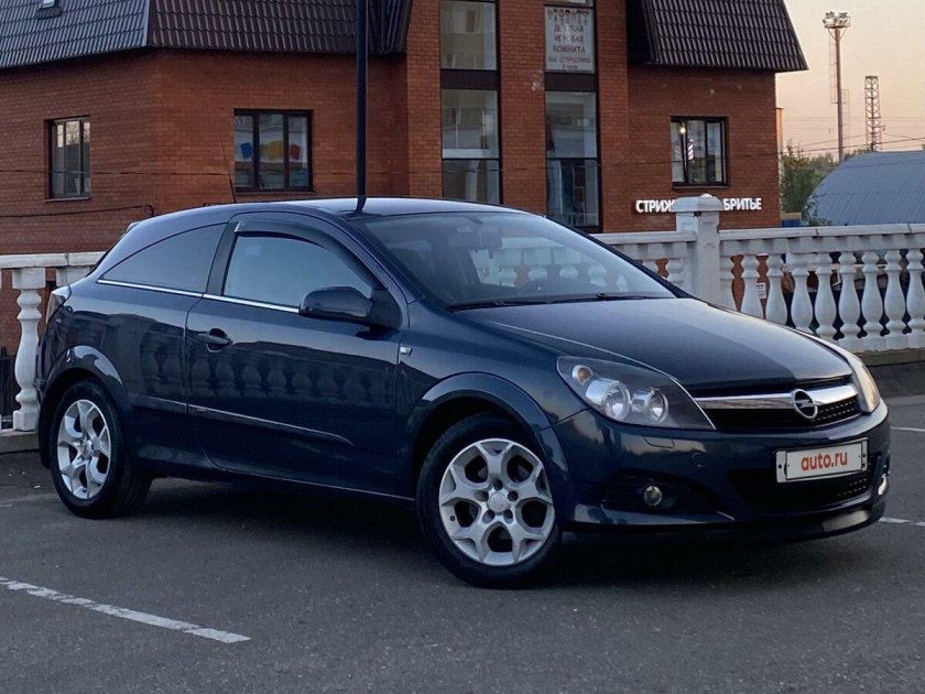 Опель Астра серый