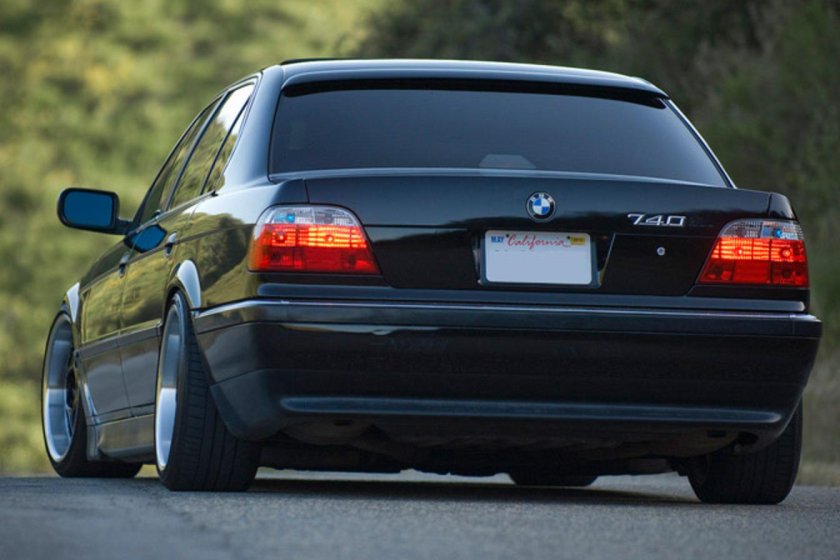 BMW 740 e38