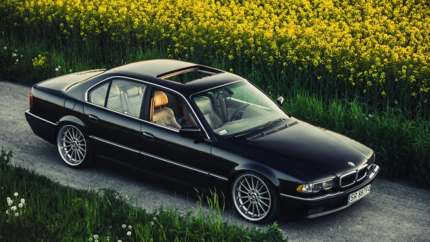 BMW e38 740i