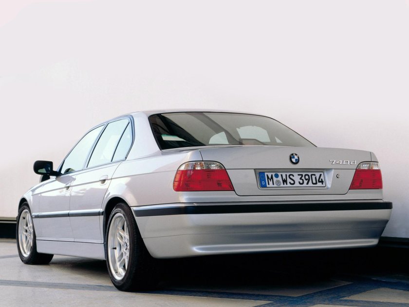 BMW 740 e38