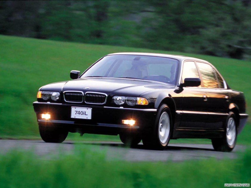 BMW 740 e38