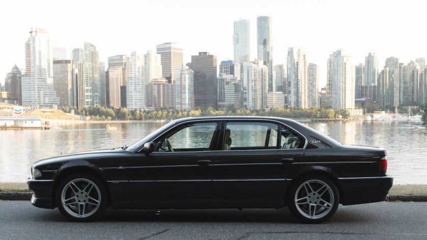 BMW 750 e38