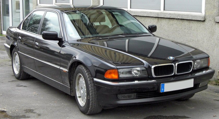 BMW e38 740i