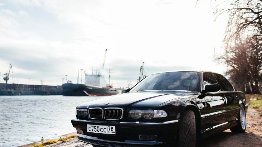 BMW e38 750il