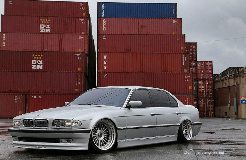 BMW e38 740i