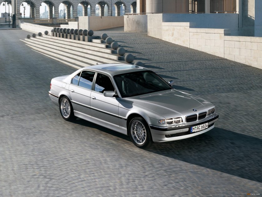 BMW 7 e38