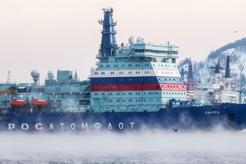 Ледокол 22220