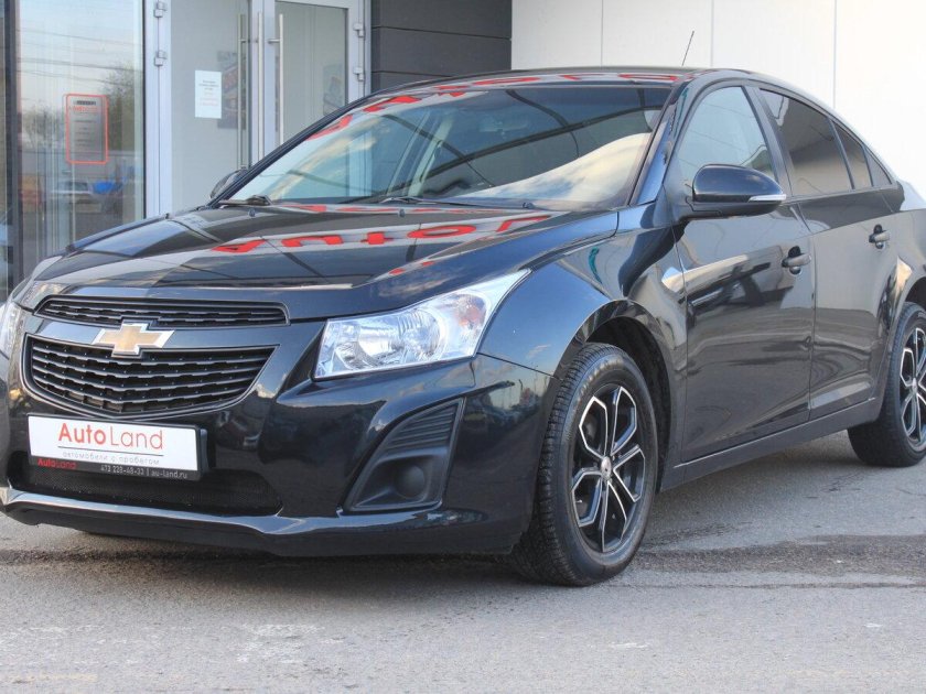 Круз Шеви черный