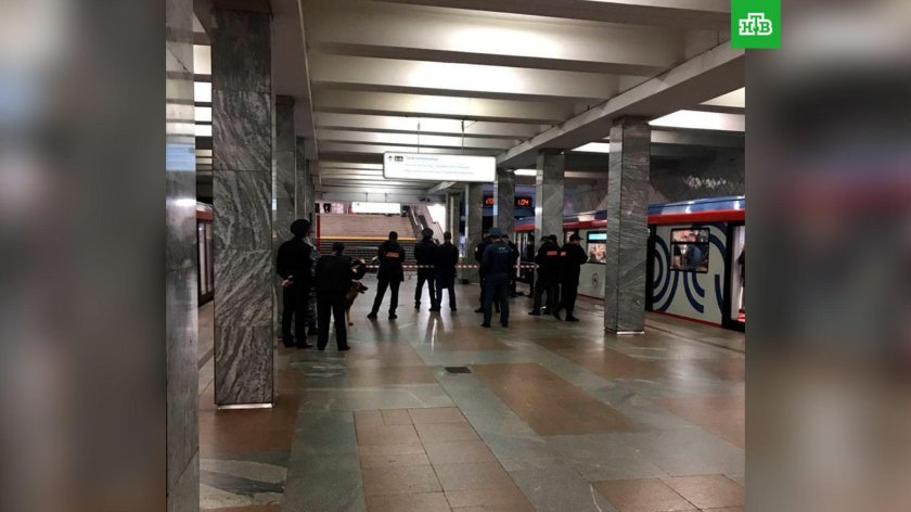 Вестибюль метро Профсоюзная