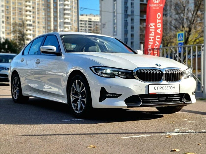 БМВ 320 2019