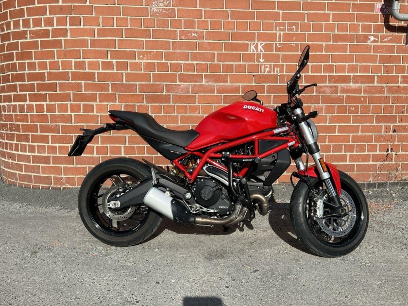 Ducati monster 797