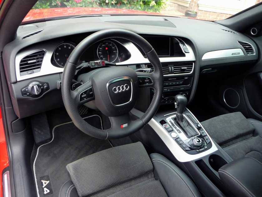 Audi a4 b8 салон