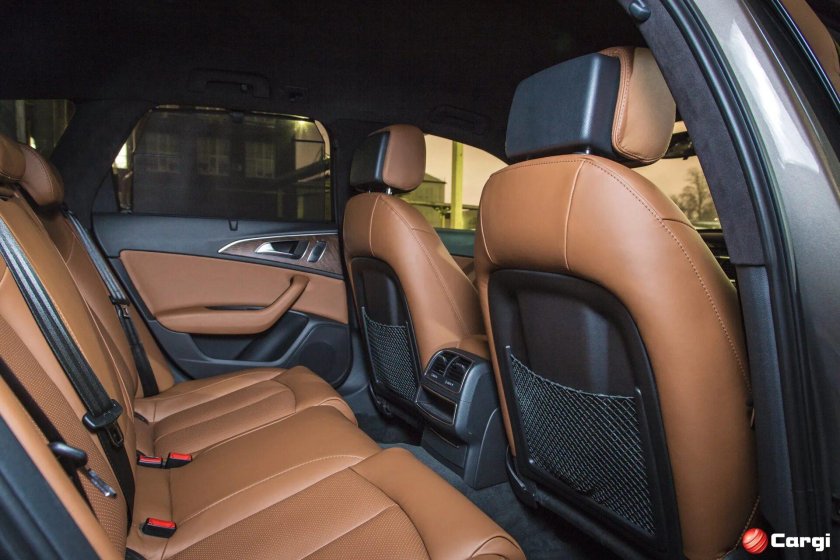 Ауди q5 коричневый салон