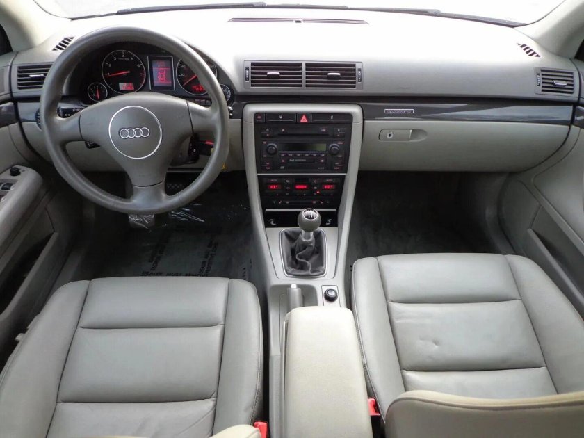 Ауди а4 2004 салон