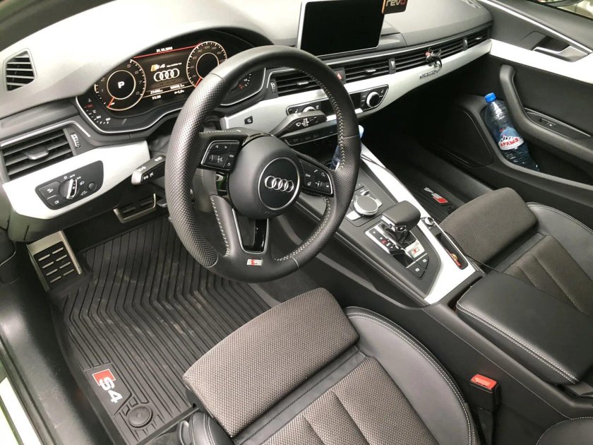 Ауди а4 в9 салон