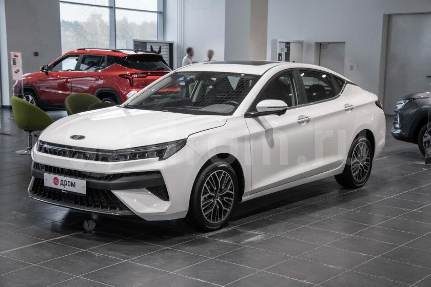 Москвич седан бензиновый 2023