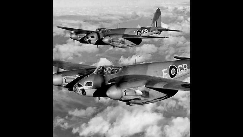 Де Хевилленд Москито самолет