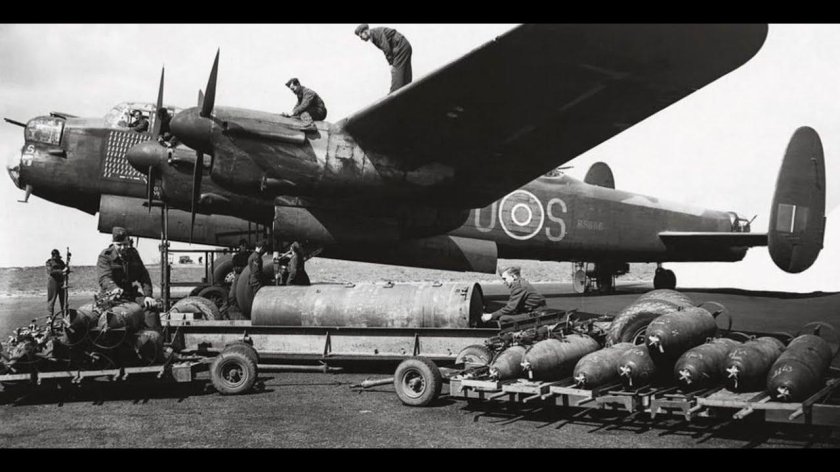Avro 683 "Lancaster", бомбардировщик