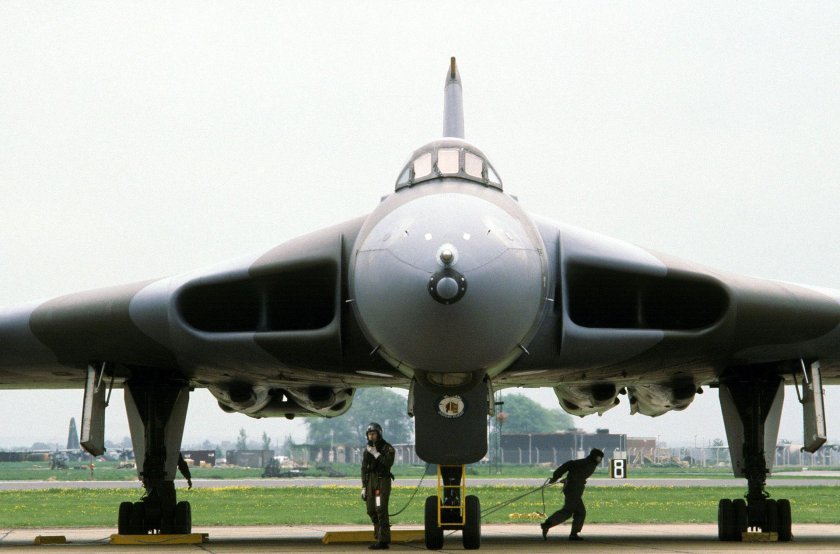 Avro Vulcan xh558