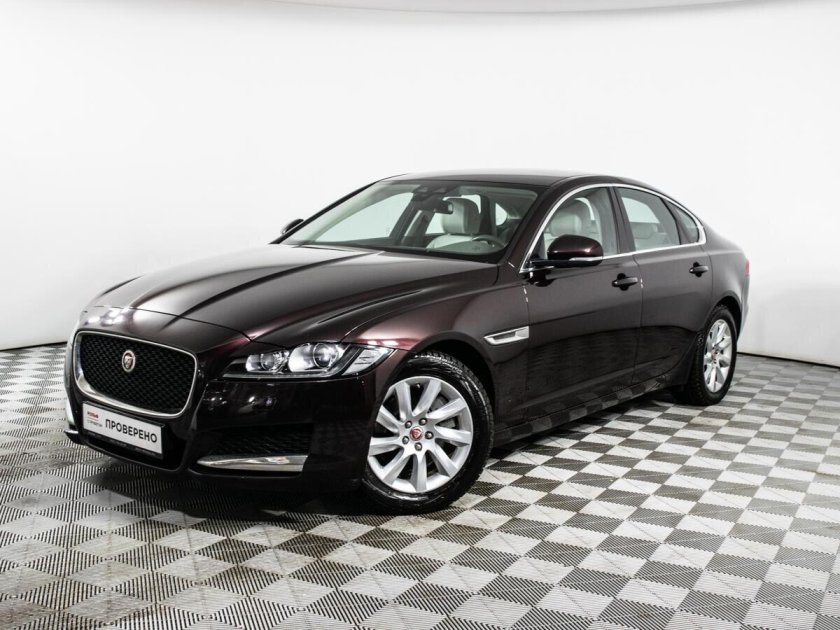 Ягуар XF 2017