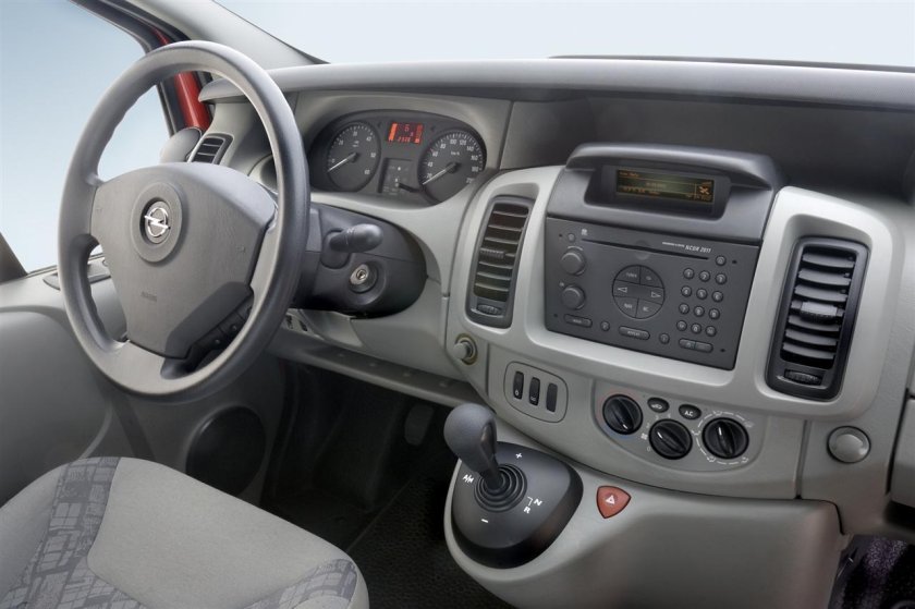 Опель Виваро 2009