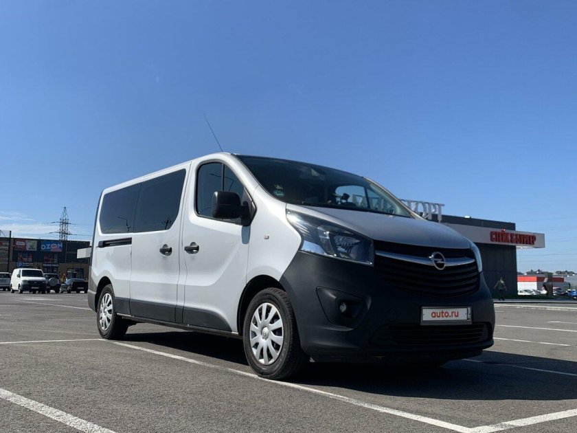 Опель виваро лонг