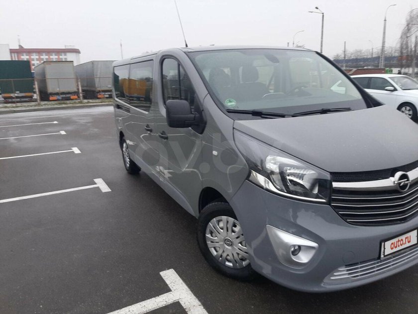 Opel Vivaro 2015