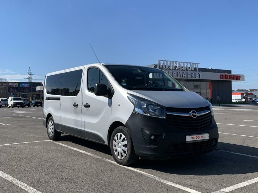Опель Виваро Лонг