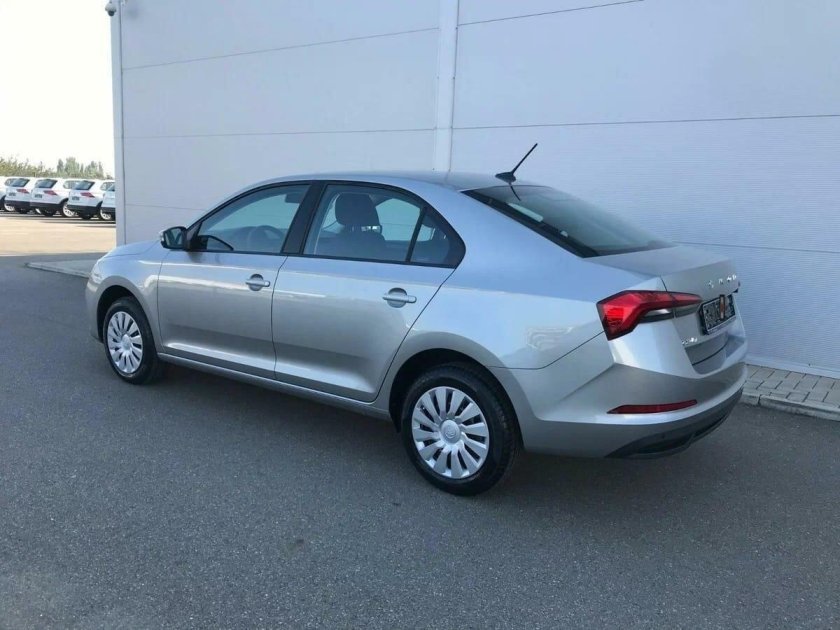 Шкода Рапид 2021