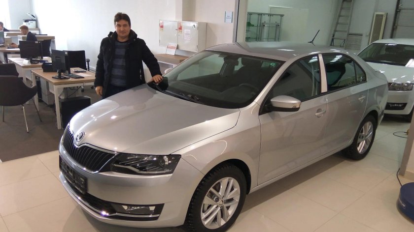 Шкода Рапид 2020 серебристый