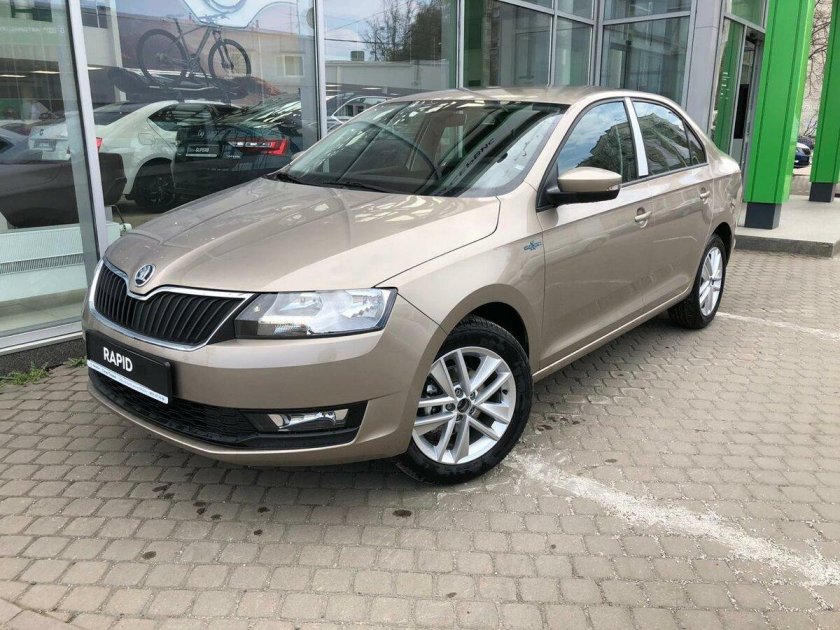 Шкода Рапид 2022 бежевый