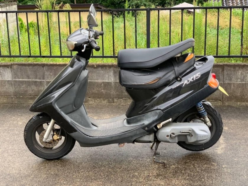 Yamaha Axis 90
