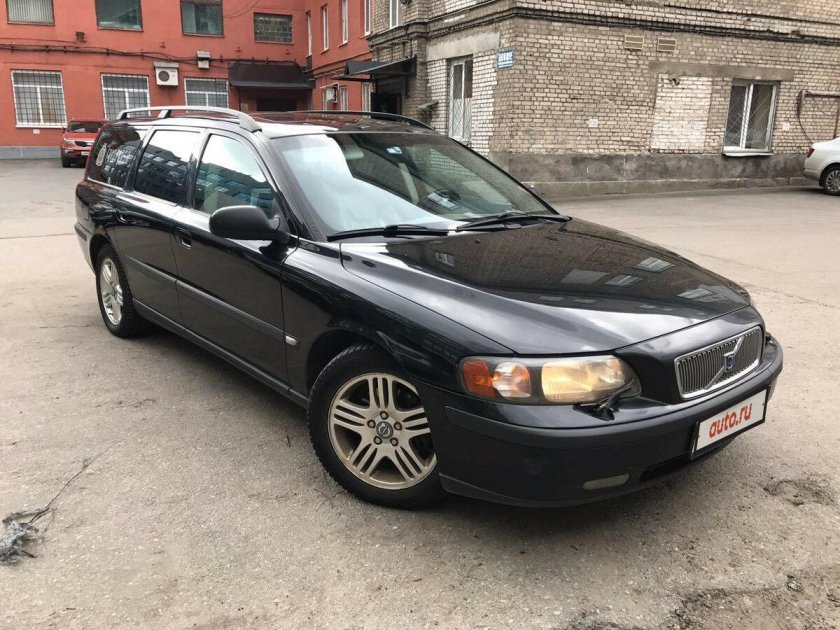 Вольво универсал 2000