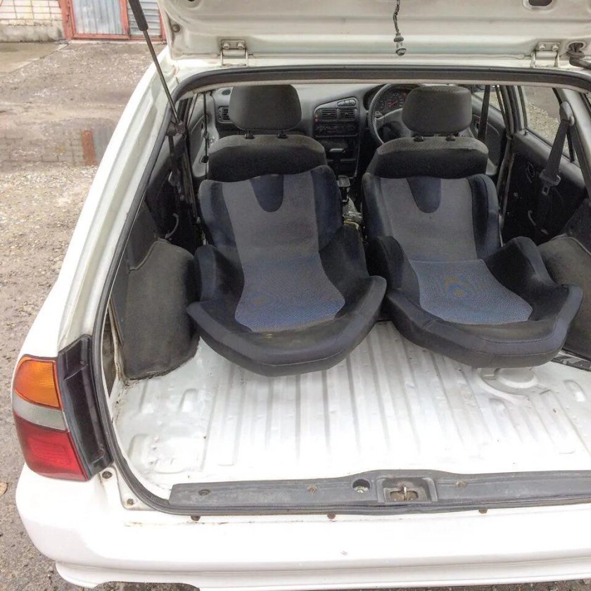 Мицубиси либеро