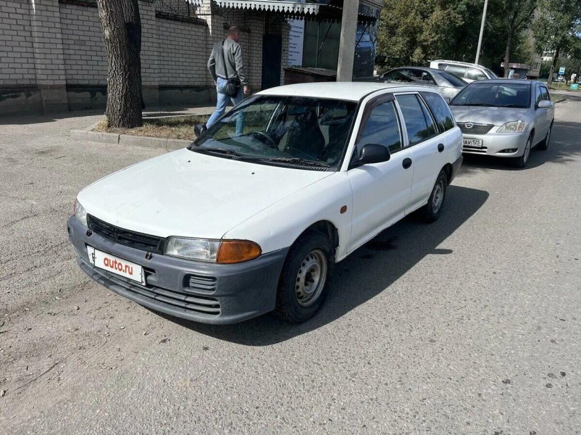 Mitsubishi libero 1999