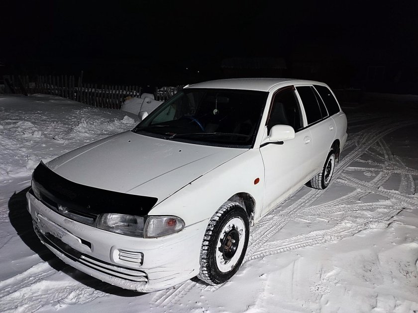 Мицубиси Либеро 1999