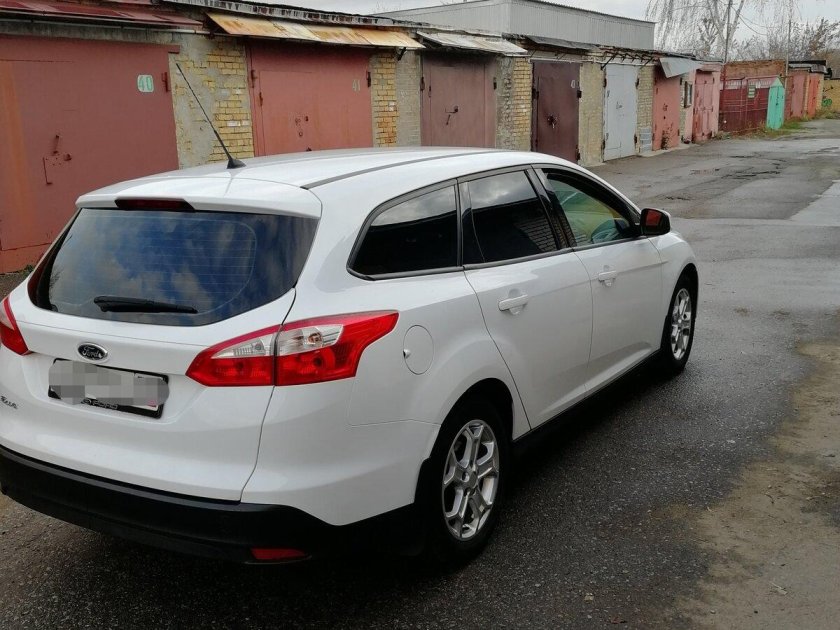 Ford Focus 3 универсал белый