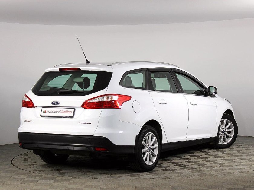 Ford Focus 3 универсал белый
