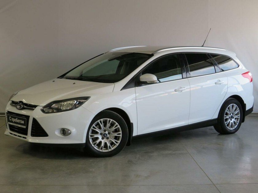 Форд фокус 3 белый АМТ 2012 бклыц