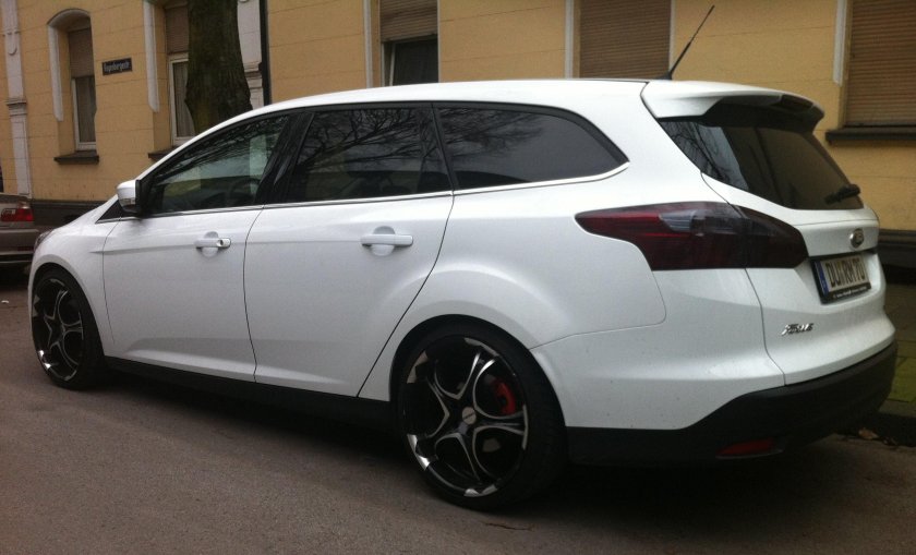 Ford Focus 3 универсал