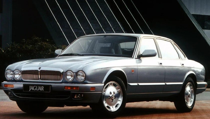 Jaguar xj300